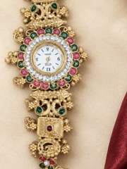 Premium gift watch worth ₹999